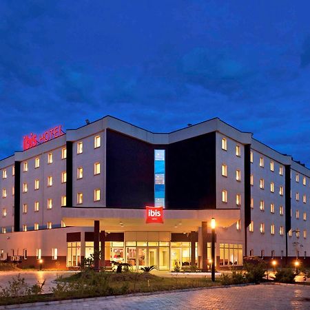 Ibis Lagos Airport Hotel Ikeja Exterior photo