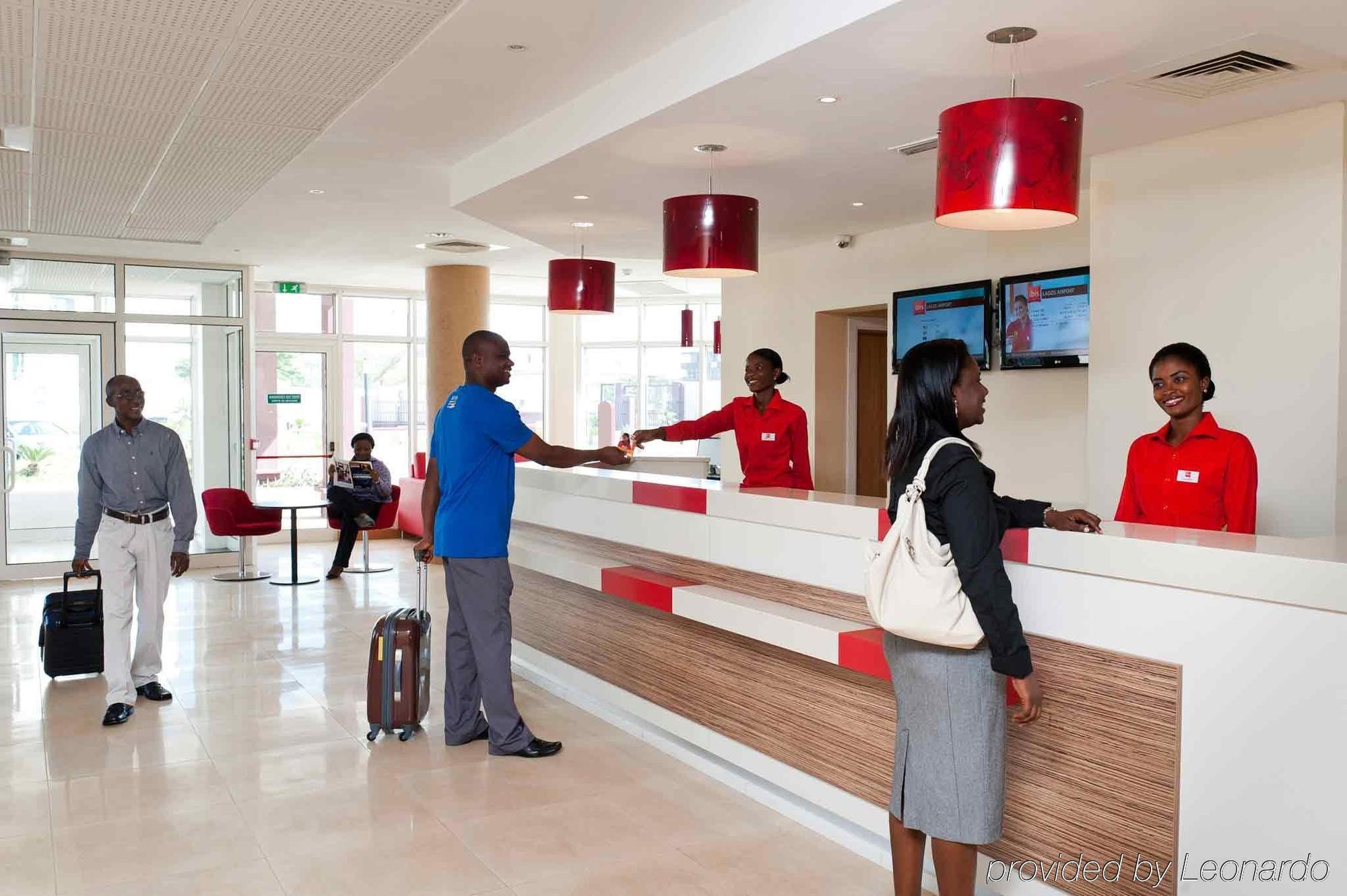 Ibis Lagos Airport Hotel Ikeja Exterior photo